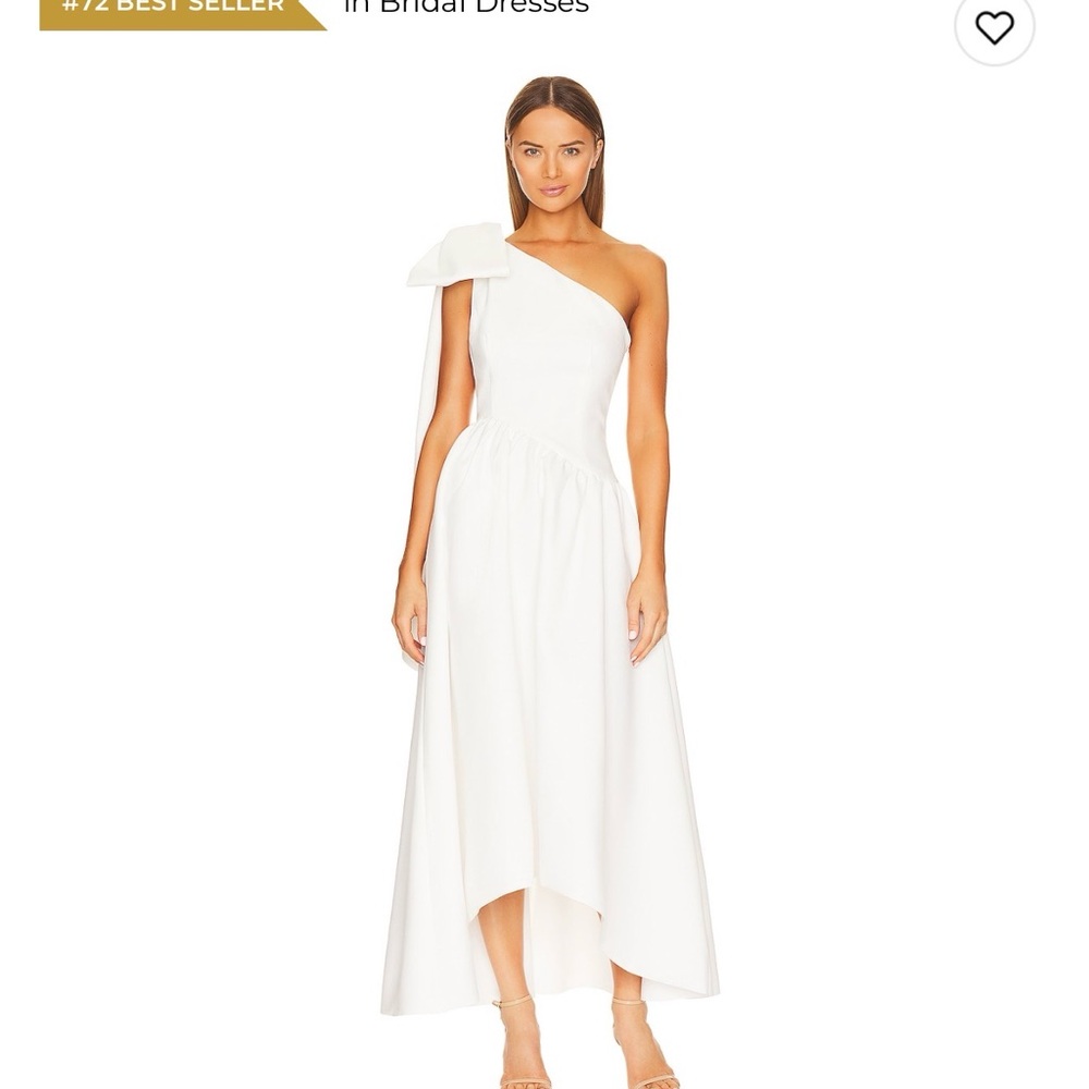 Elliatt White One-Shoulder Dress
